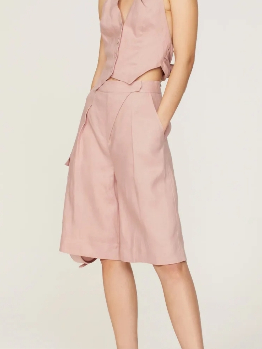 NICHOLAS RTR Imani Blush Pink  overlapped linen bermuda shorts Size 10
